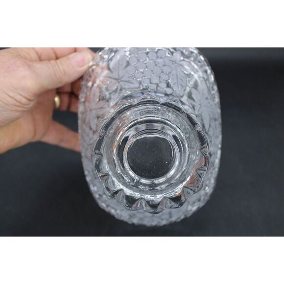 Vintage Lead Crystal Bleikristall 10" Basket with Etched Grape Vine Pattern - Picture 5 of 7